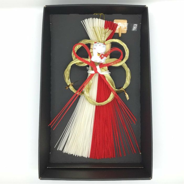 水引正月飾り　招き猫　春花